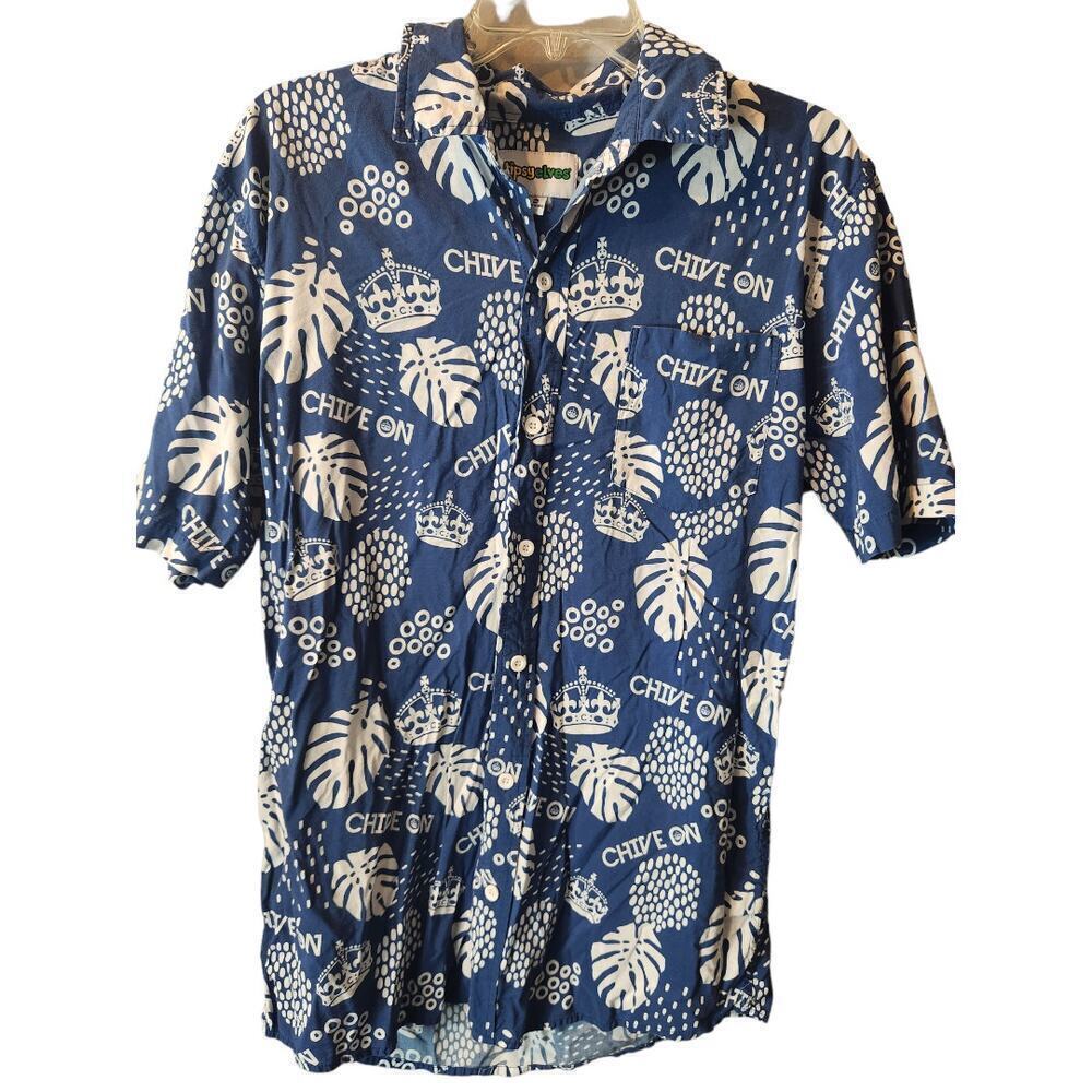 Tipsy Elves Men's XL button-up short‎ sleeve shirt blue crowns palm leaf